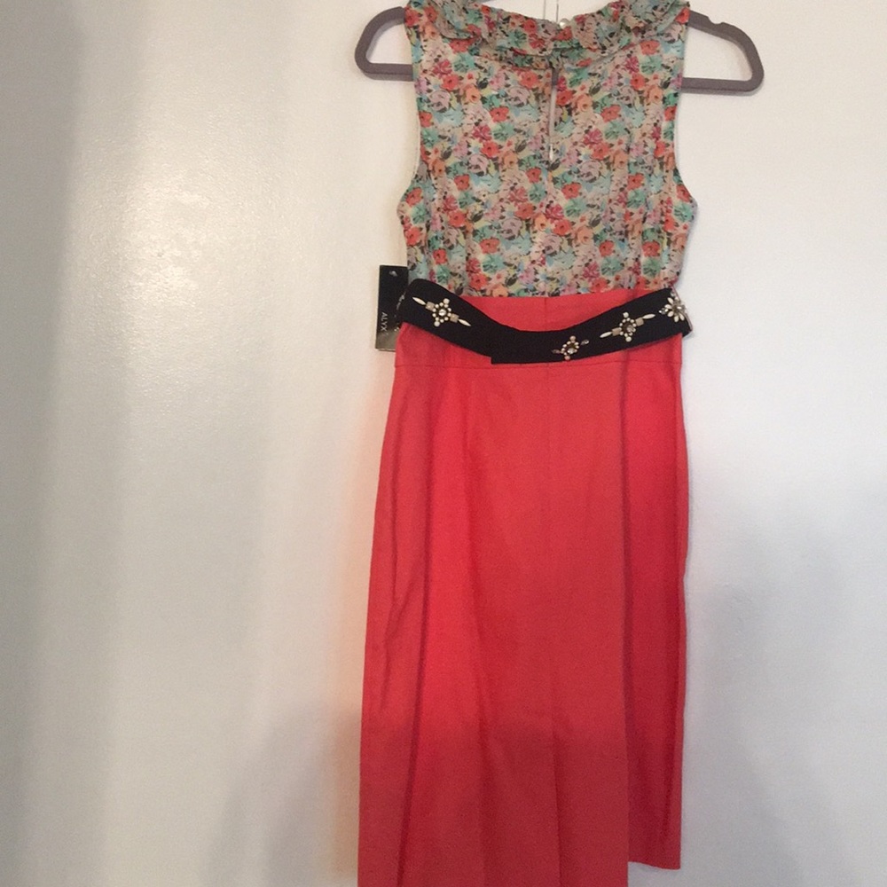 Dress - Picture 9 of 13